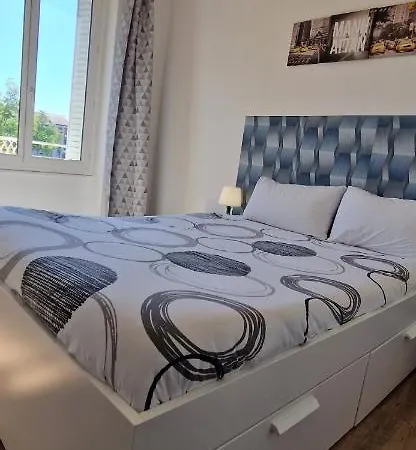 Apartament Superbe Proche De Toutes Commodites.